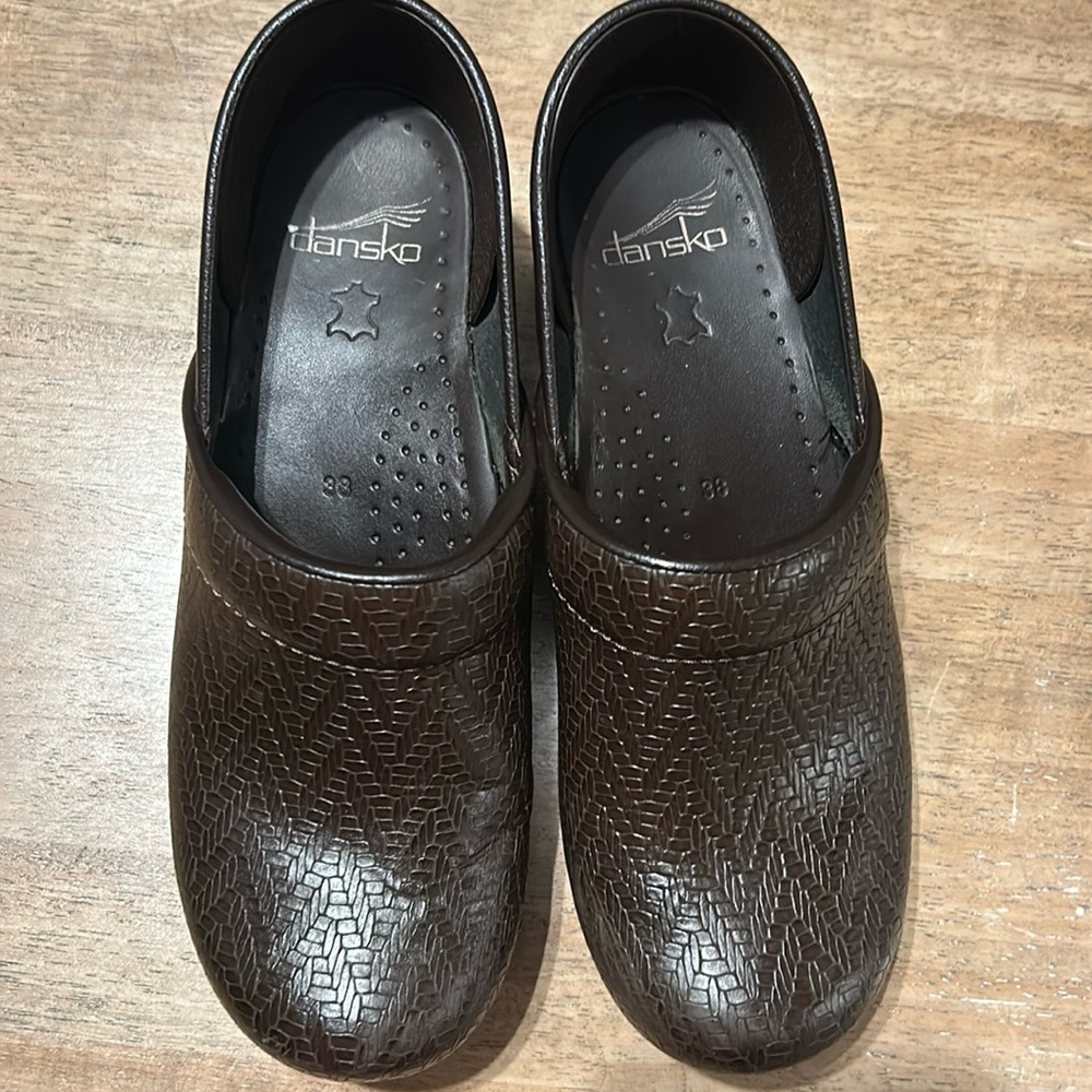 Brown danskos, size 7.5